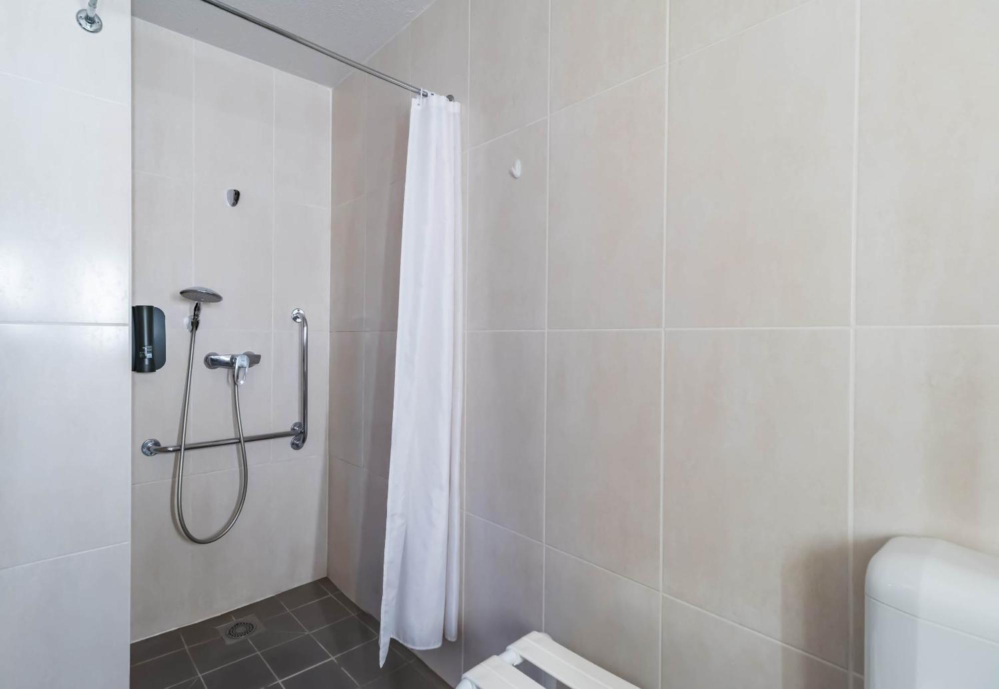 B&B HOTEL Saint-Brieuc Tregueux Exterior foto